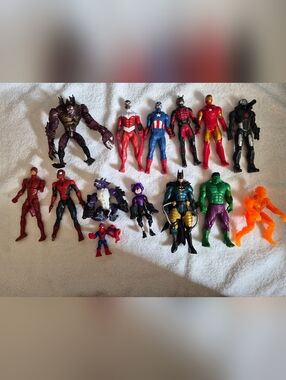 Large Lot Of Mixed Action Figures Toys Marvel, DC & More !